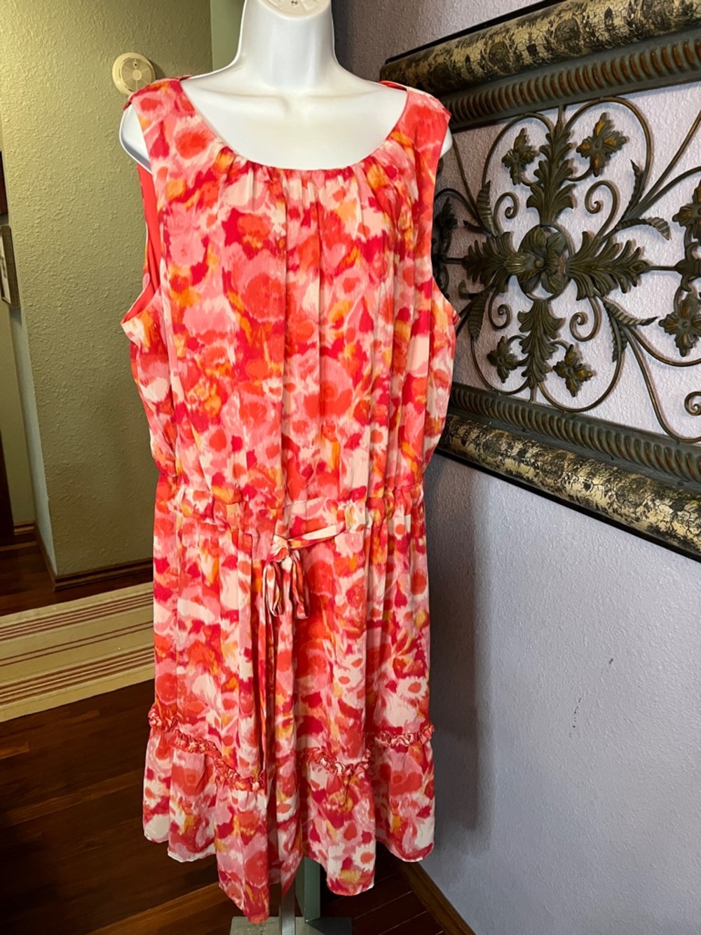 Jessica Howard Vibrant Coral Abstract Floral Dress with ruffled hem Sz 24W